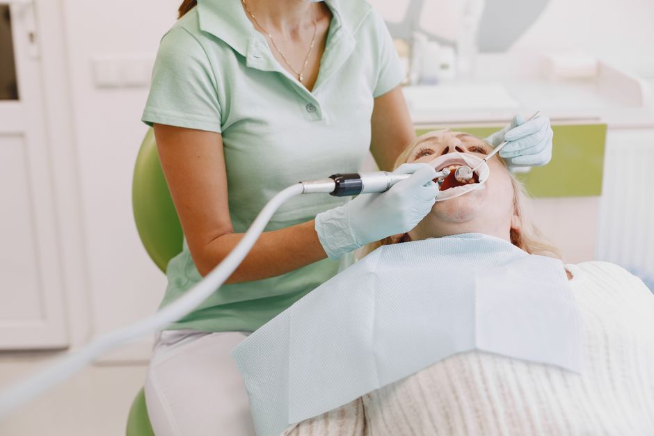 Bleaching Türkei: Strahlendes Lächeln zum halben Preis