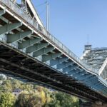 Zahnimplantat vs Brücke: Was ist günstiger? Der ehrliche Kostenvergleich 2026